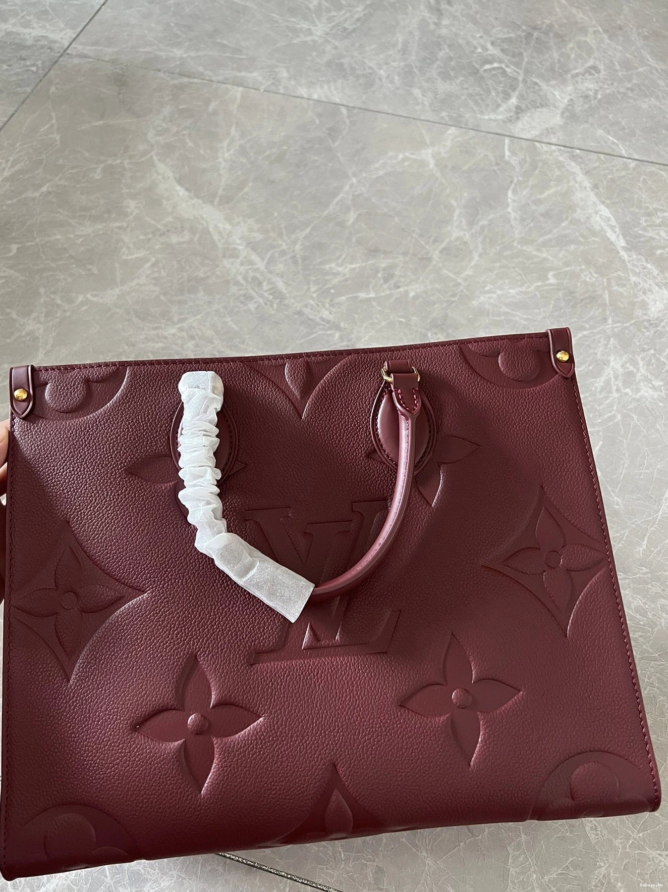 LOUIS ONTHEGO MM VUITTON 0121